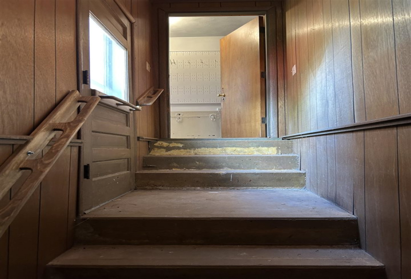 basement stairs to house