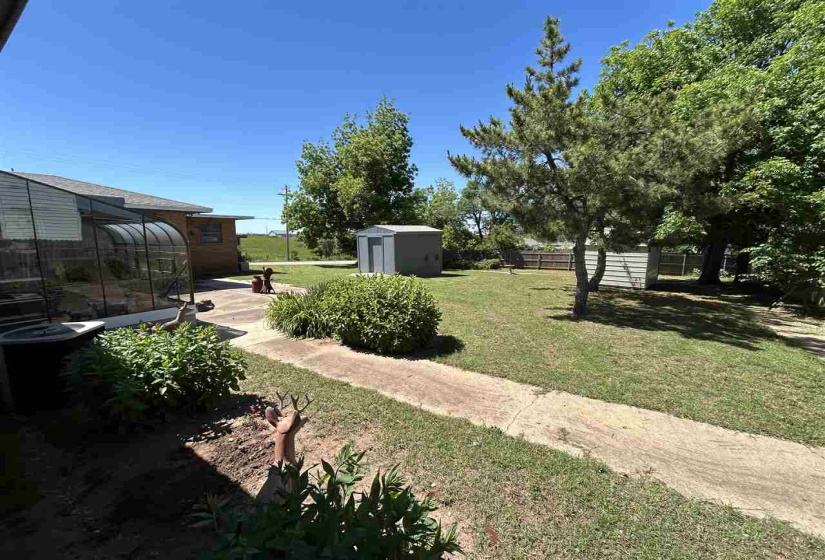 4 Bedrooms Bedrooms, ,3 BathroomsBathrooms,Residential,Single Family,Hillcrest,1,132096