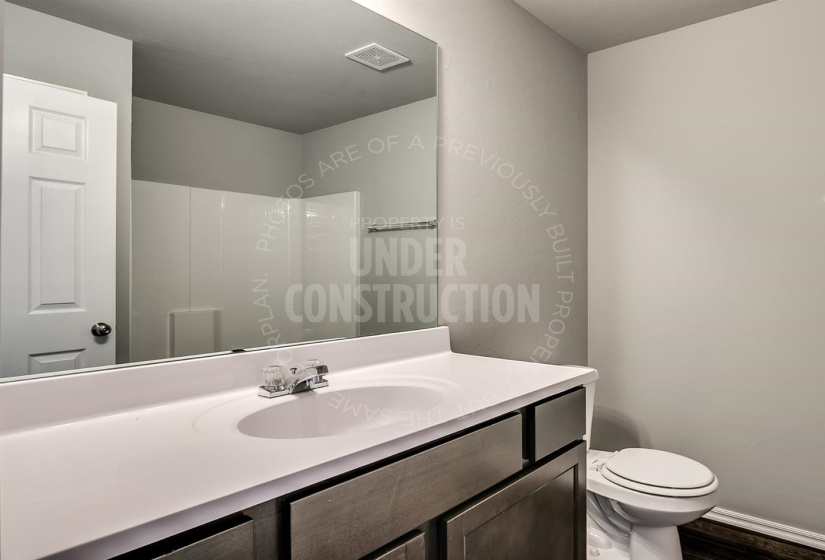 4 Bedrooms Bedrooms, ,2 BathroomsBathrooms,Residential,Single Family,Ravine,1,132100