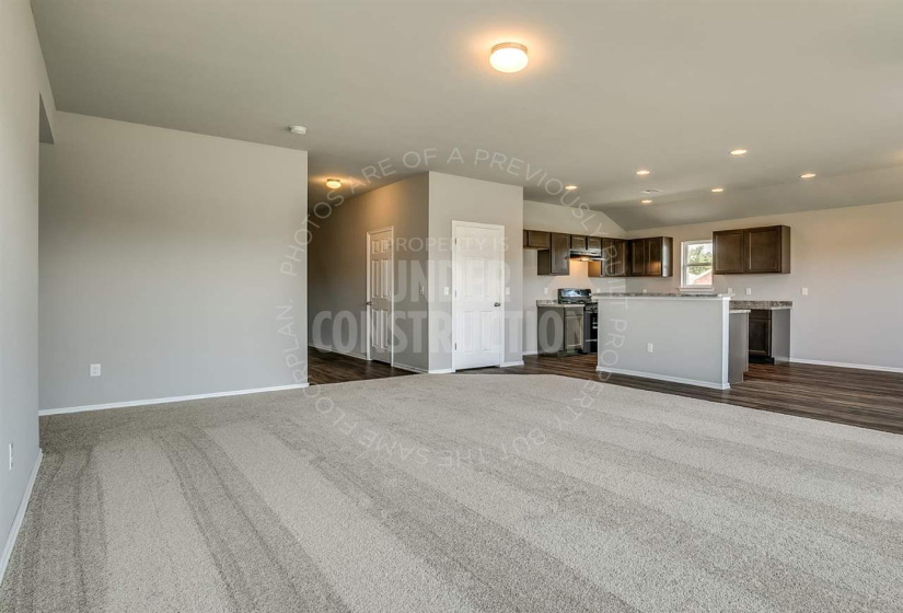 4 Bedrooms Bedrooms, ,2 BathroomsBathrooms,Residential,Single Family,Ravine,1,132100