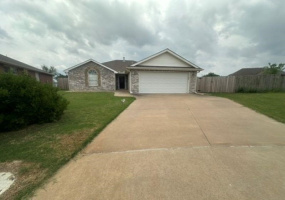 3 Bedrooms Bedrooms, ,2 BathroomsBathrooms,Residential,Single Family,Macy,1,132101