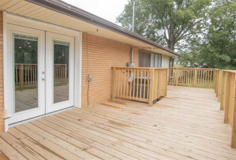 4 Bedrooms Bedrooms, ,3 BathroomsBathrooms,Residential,Single Family,823 Ranch,1,132104