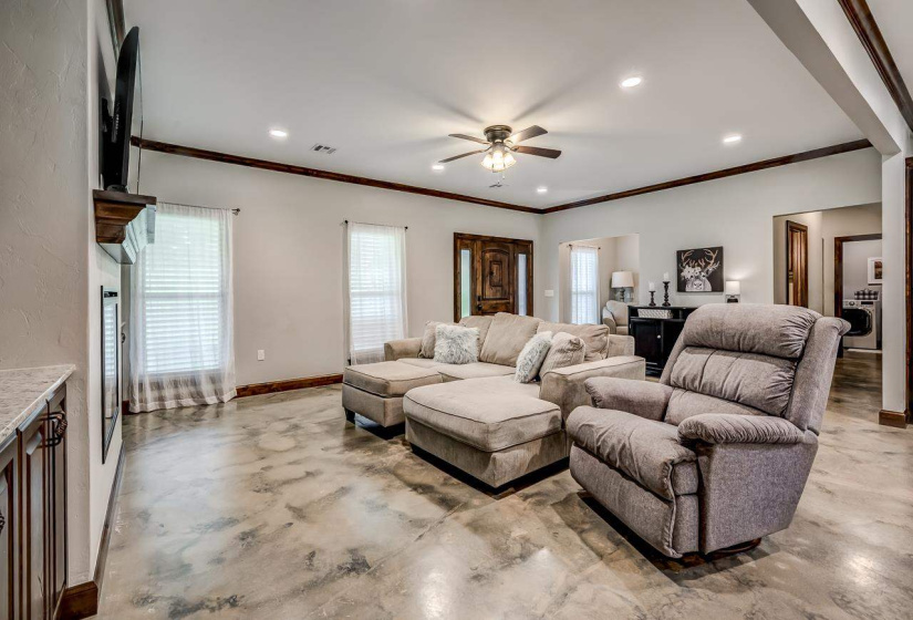 5 Bedrooms Bedrooms, ,3 BathroomsBathrooms,Residential,Single Family,Dawson,2,132105