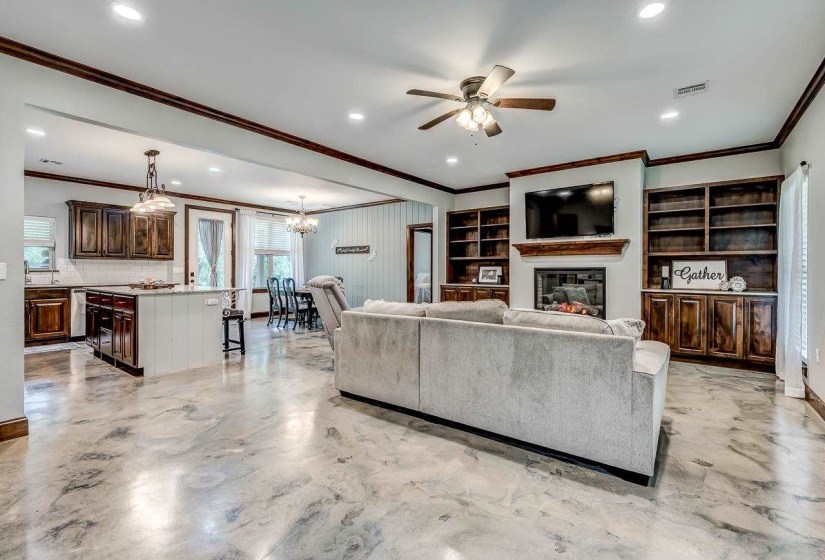 5 Bedrooms Bedrooms, ,3 BathroomsBathrooms,Residential,Single Family,Dawson,2,132105