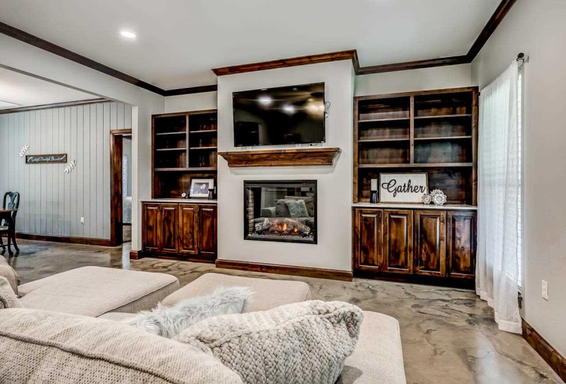 5 Bedrooms Bedrooms, ,3 BathroomsBathrooms,Residential,Single Family,Dawson,2,132105
