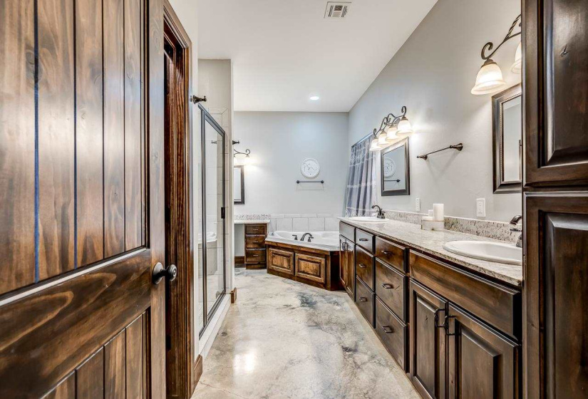 5 Bedrooms Bedrooms, ,3 BathroomsBathrooms,Residential,Single Family,Dawson,2,132105