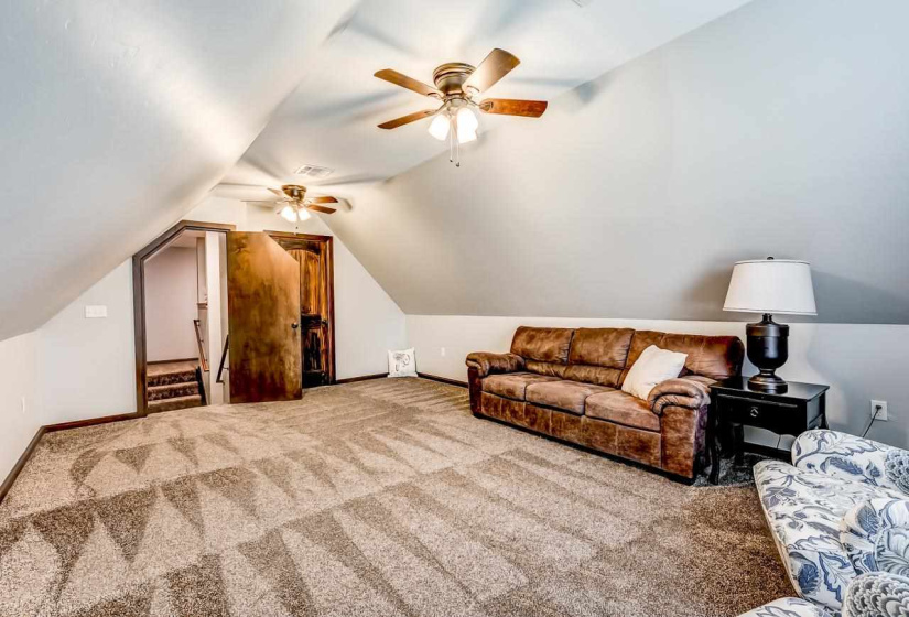 5 Bedrooms Bedrooms, ,3 BathroomsBathrooms,Residential,Single Family,Dawson,2,132105