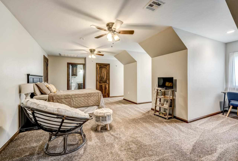 5 Bedrooms Bedrooms, ,3 BathroomsBathrooms,Residential,Single Family,Dawson,2,132105