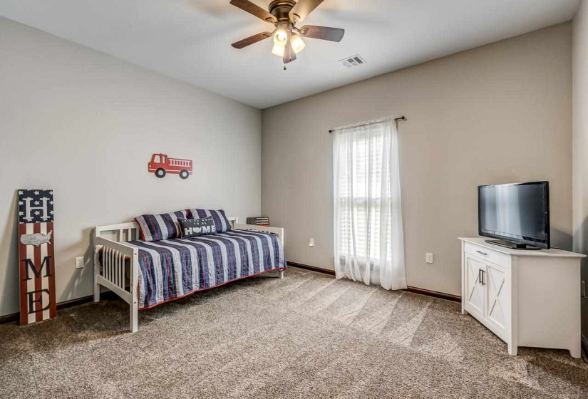 5 Bedrooms Bedrooms, ,3 BathroomsBathrooms,Residential,Single Family,Dawson,2,132105