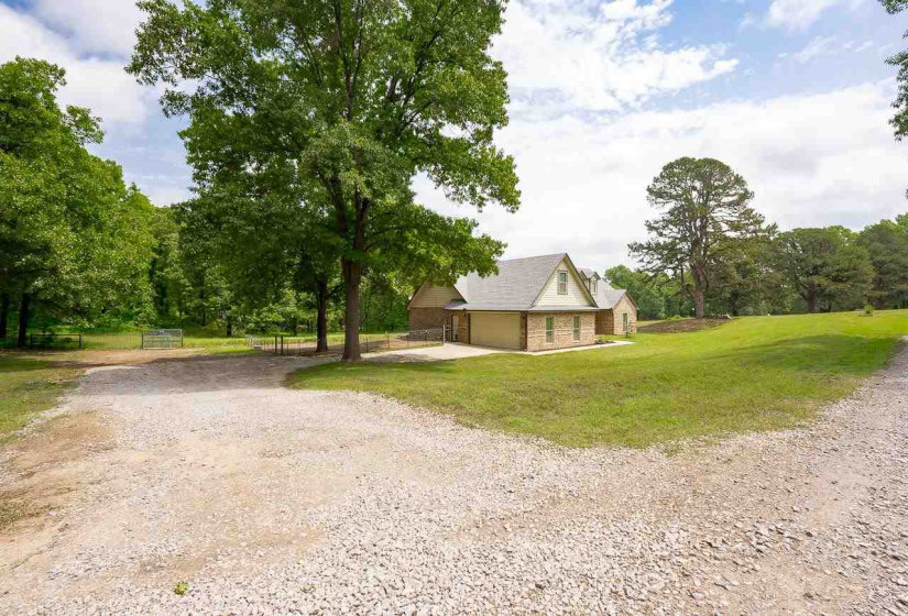 5 Bedrooms Bedrooms, ,3 BathroomsBathrooms,Residential,Single Family,Dawson,2,132105