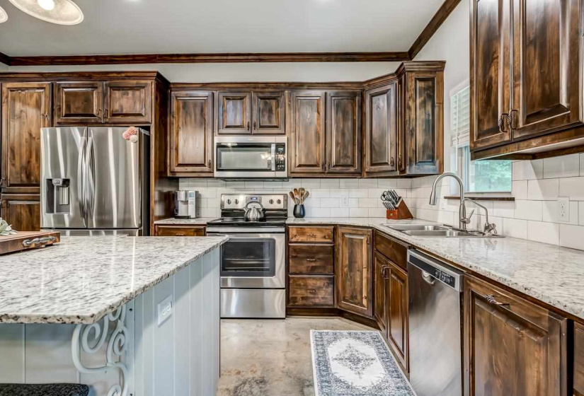 5 Bedrooms Bedrooms, ,3 BathroomsBathrooms,Residential,Single Family,Dawson,2,132105