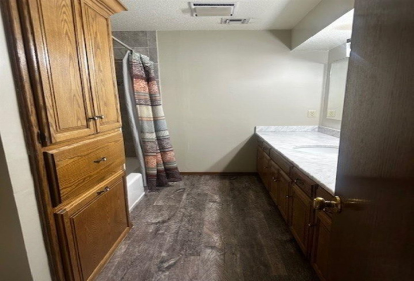 3 Bedrooms Bedrooms, ,2 BathroomsBathrooms,Residential,Single Family,Timberline,1,132108