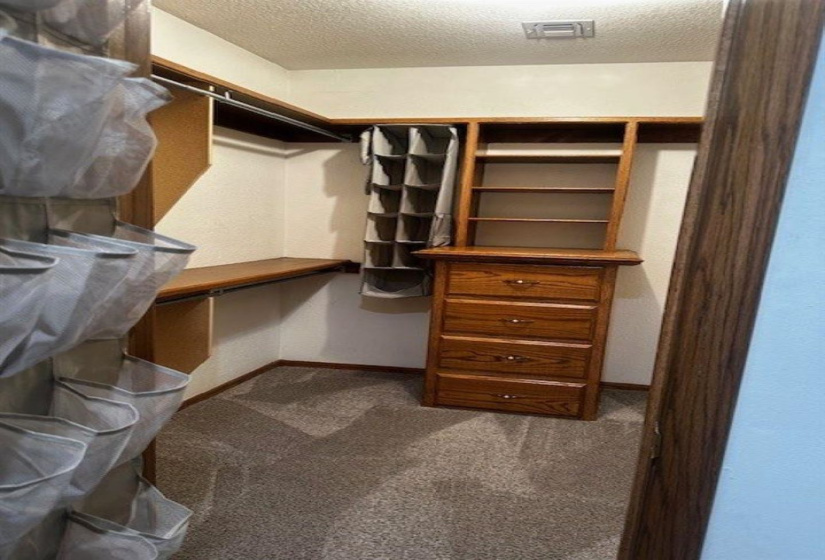 3 Bedrooms Bedrooms, ,2 BathroomsBathrooms,Residential,Single Family,Timberline,1,132108