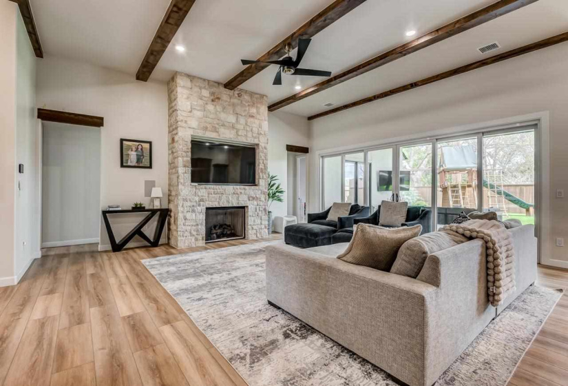 4 Bedrooms Bedrooms, ,3 BathroomsBathrooms,Residential,Single Family,Fiddlers Hill,1.5,132109