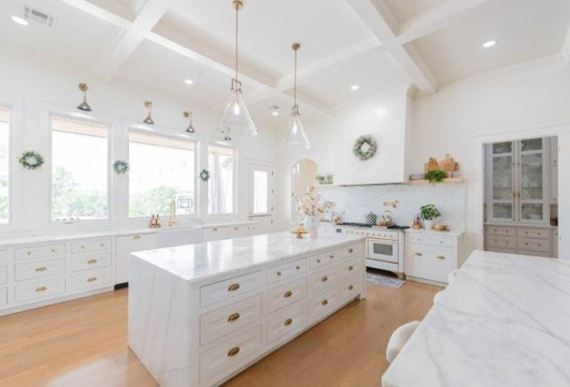 5 Bedrooms Bedrooms, ,3 BathroomsBathrooms,Residential,Single Family,Country Club,2,132111