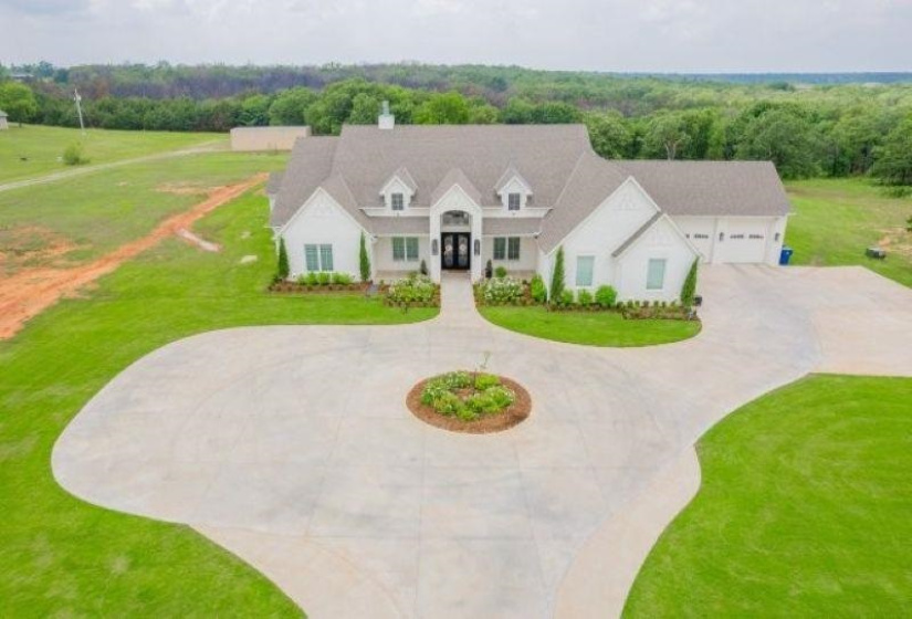 5 Bedrooms Bedrooms, ,3 BathroomsBathrooms,Residential,Single Family,Country Club,2,132111