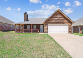 3 Bedrooms Bedrooms, ,2 BathroomsBathrooms,Residential,Single Family,Burdick,1,132121