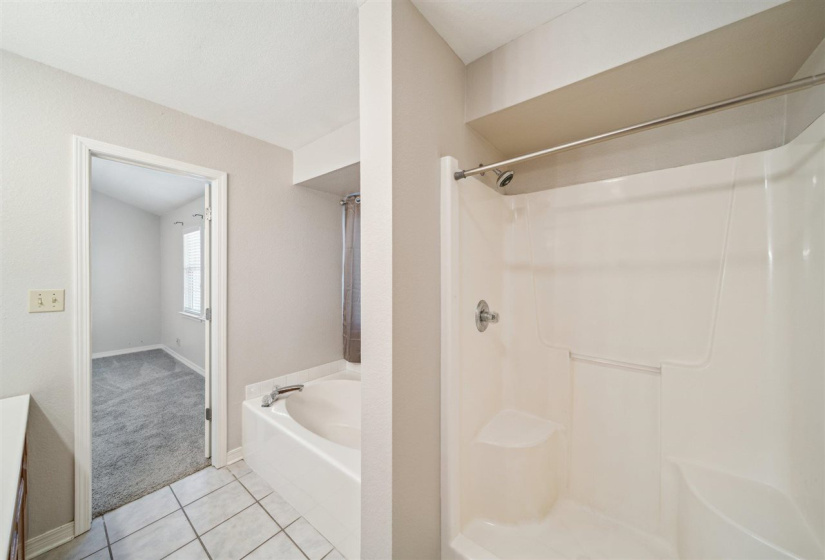 3 Bedrooms Bedrooms, ,2 BathroomsBathrooms,Residential,Single Family,Burdick,1,132121