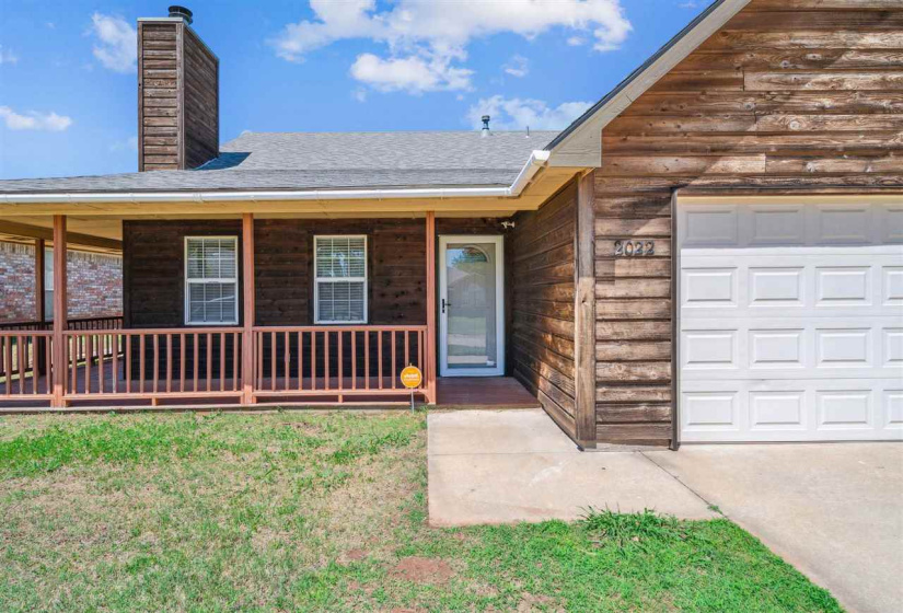 3 Bedrooms Bedrooms, ,2 BathroomsBathrooms,Residential,Single Family,Burdick,1,132121