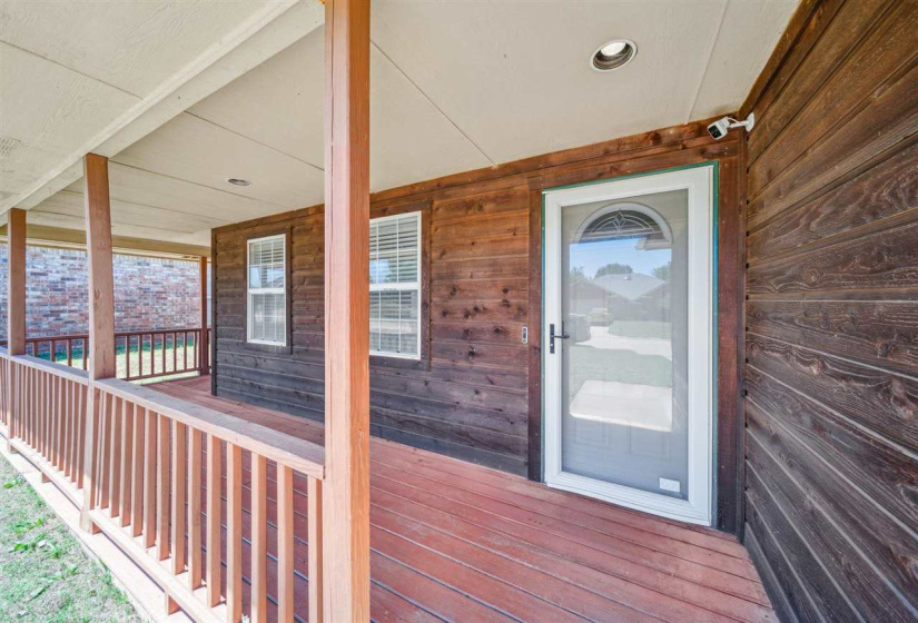 3 Bedrooms Bedrooms, ,2 BathroomsBathrooms,Residential,Single Family,Burdick,1,132121
