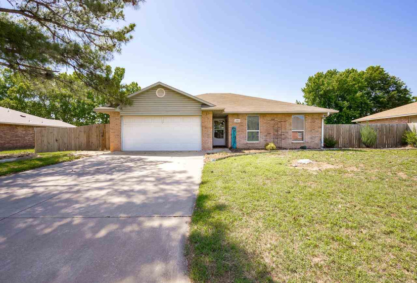 3 Bedrooms Bedrooms, ,2 BathroomsBathrooms,Residential,Single Family,Teriwine,1,132123