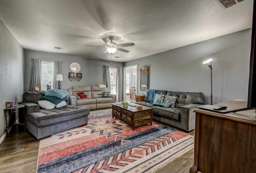 3 Bedrooms Bedrooms, ,2 BathroomsBathrooms,Residential,Single Family,Teriwine,1,132123