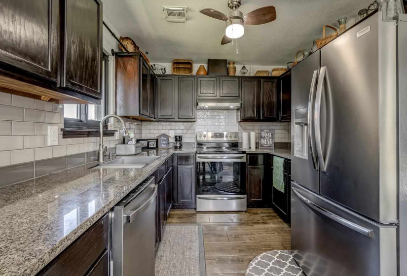 3 Bedrooms Bedrooms, ,2 BathroomsBathrooms,Residential,Single Family,Teriwine,1,132123