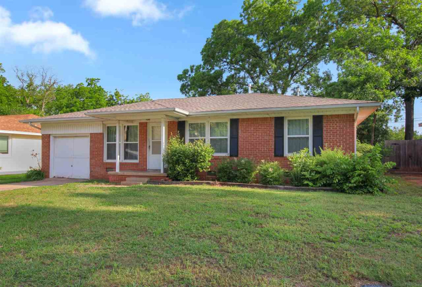 3 Bedrooms Bedrooms, ,1 BathroomBathrooms,Residential,Single Family,Moore,1,132126