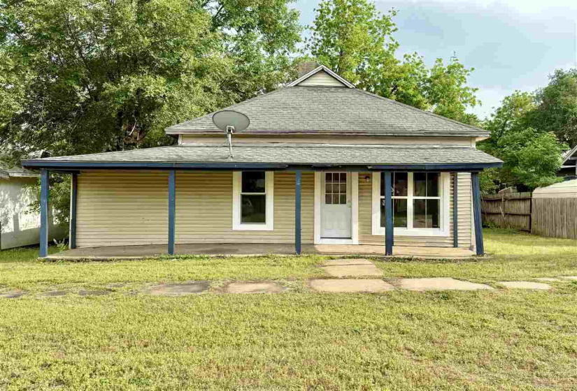 3 Bedrooms Bedrooms, ,1 BathroomBathrooms,Residential,Single Family,Holly,1,132130