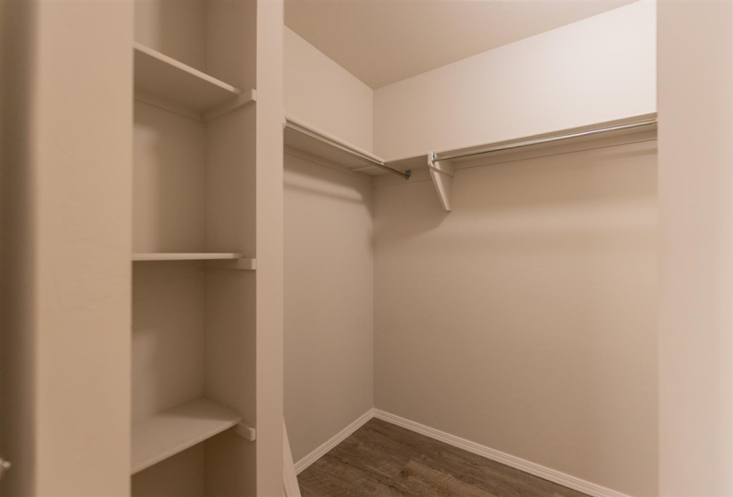 4 Bedrooms Bedrooms, ,2 BathroomsBathrooms,Residential,Single Family,Carnley,1,132131
