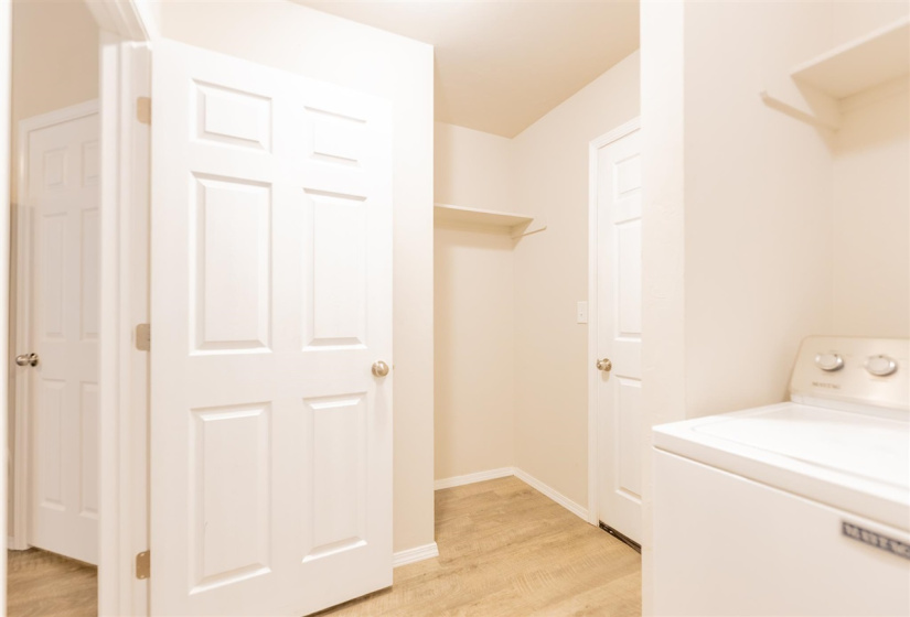 4 Bedrooms Bedrooms, ,2 BathroomsBathrooms,Residential,Single Family,Carnley,1,132131