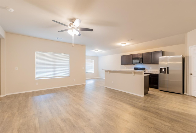 4 Bedrooms Bedrooms, ,2 BathroomsBathrooms,Residential,Single Family,Carnley,1,132131