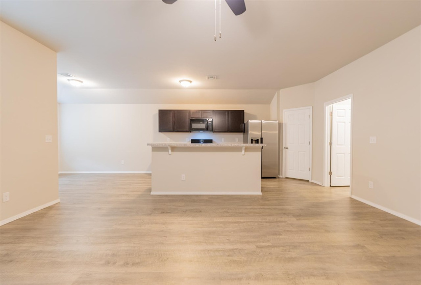 4 Bedrooms Bedrooms, ,2 BathroomsBathrooms,Residential,Single Family,Carnley,1,132131