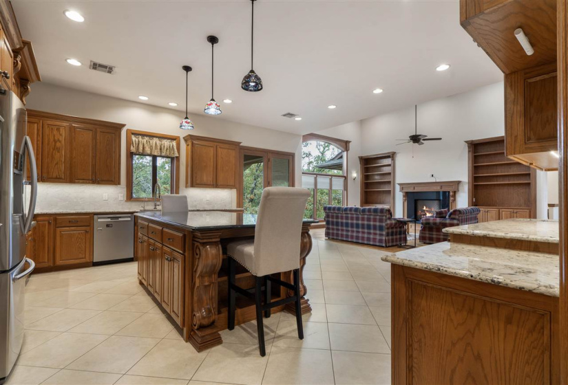 5 Bedrooms Bedrooms, ,4 BathroomsBathrooms,Residential,Single Family,Old Pond,1.5,132140