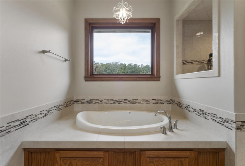 5 Bedrooms Bedrooms, ,4 BathroomsBathrooms,Residential,Single Family,Old Pond,1.5,132140