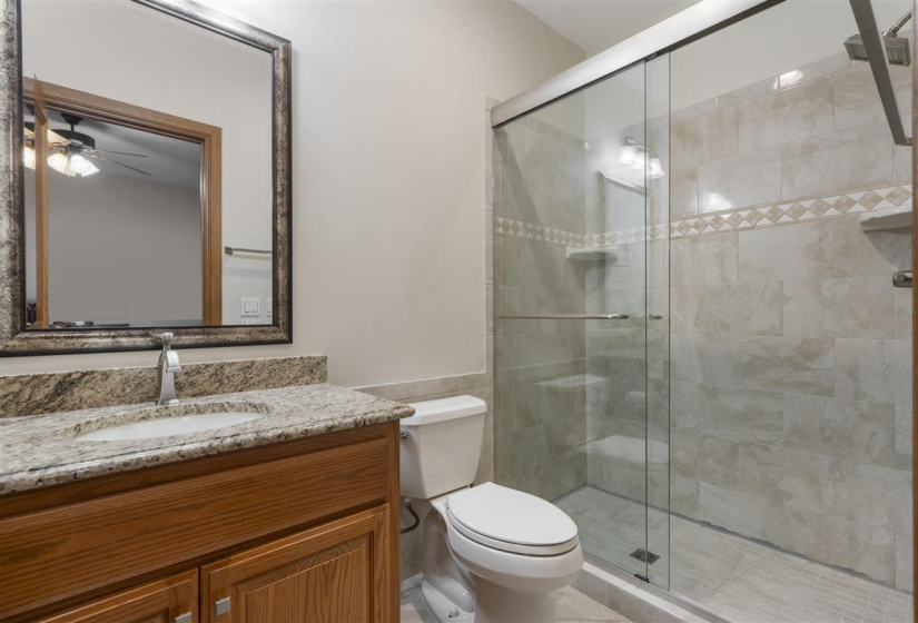 5 Bedrooms Bedrooms, ,4 BathroomsBathrooms,Residential,Single Family,Old Pond,1.5,132140