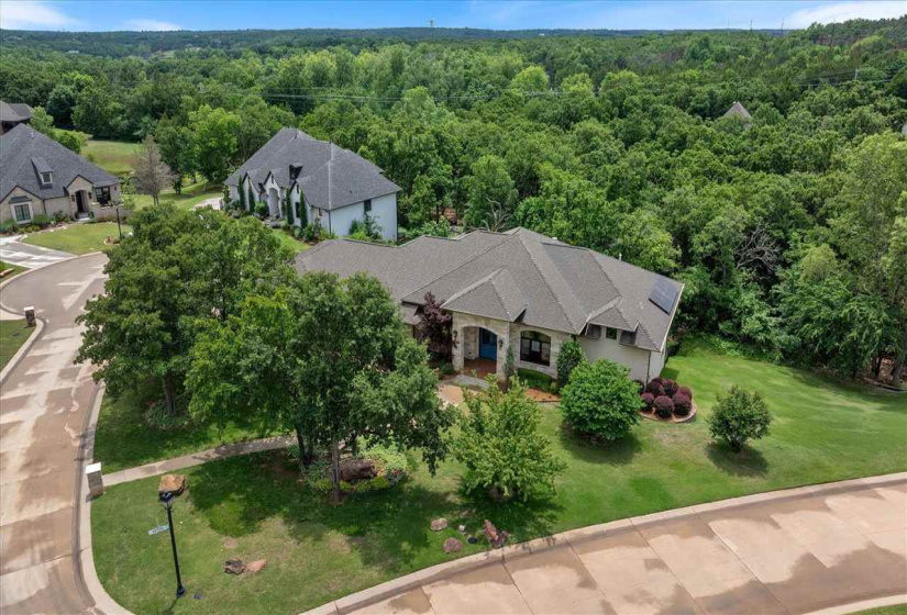5 Bedrooms Bedrooms, ,4 BathroomsBathrooms,Residential,Single Family,Old Pond,1.5,132140