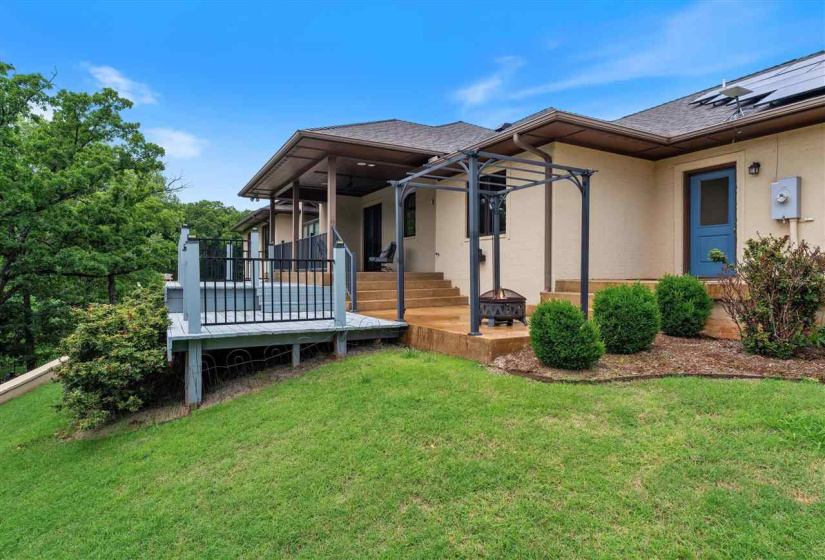 5 Bedrooms Bedrooms, ,4 BathroomsBathrooms,Residential,Single Family,Old Pond,1.5,132140