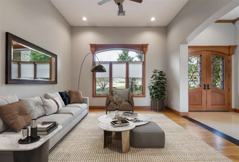 5 Bedrooms Bedrooms, ,4 BathroomsBathrooms,Residential,Single Family,Old Pond,1.5,132140
