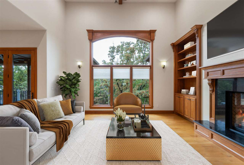 5 Bedrooms Bedrooms, ,4 BathroomsBathrooms,Residential,Single Family,Old Pond,1.5,132140