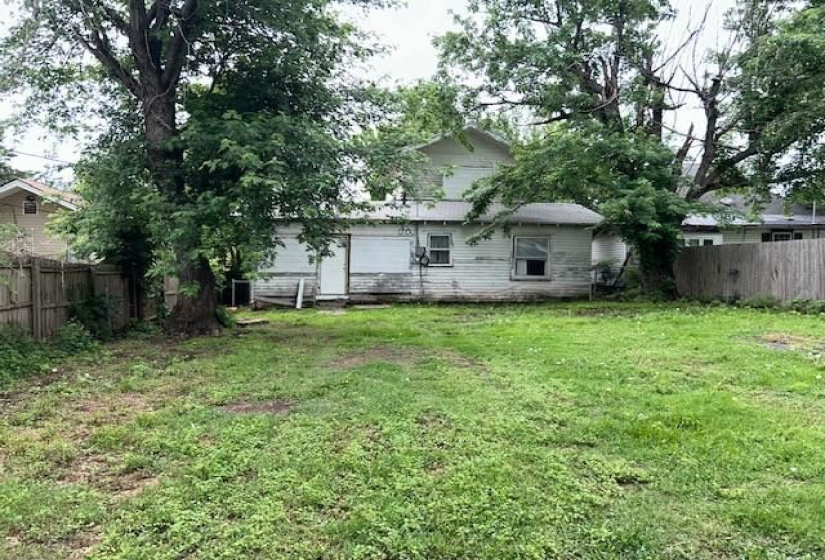 4 Bedrooms Bedrooms, 0 ,1 BathroomBathrooms,Residential,Single Family,Cedar,1.5,132150