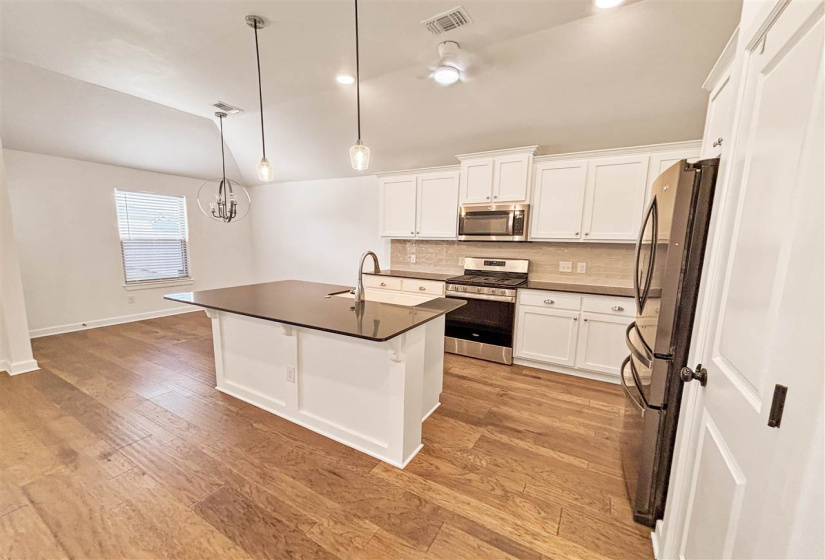 4 Bedrooms Bedrooms, ,2 BathroomsBathrooms,Residential,Single Family,Platinum,1,132151