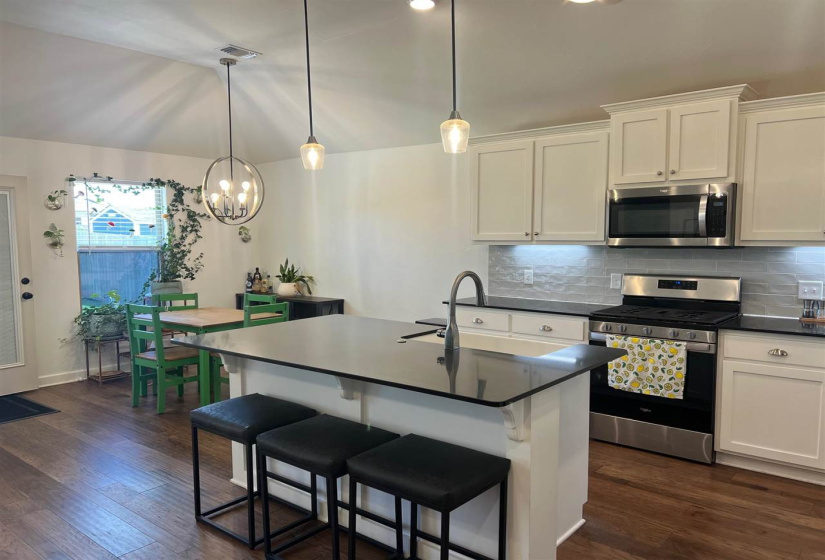4 Bedrooms Bedrooms, ,2 BathroomsBathrooms,Residential,Single Family,Platinum,1,132151