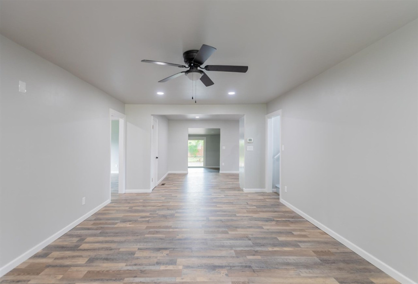 3 Bedrooms Bedrooms, ,2 BathroomsBathrooms,Residential,Single Family,Kings,1.5,132154