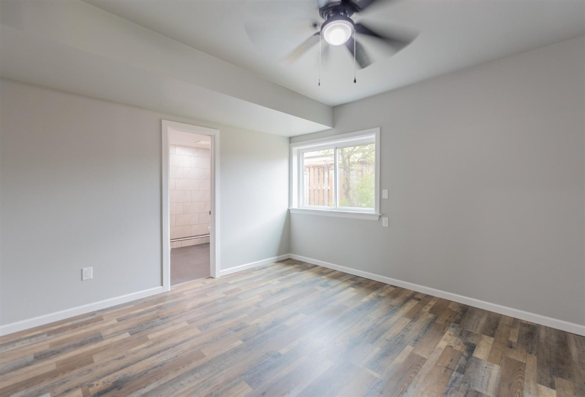 3 Bedrooms Bedrooms, ,2 BathroomsBathrooms,Residential,Single Family,Kings,1.5,132154