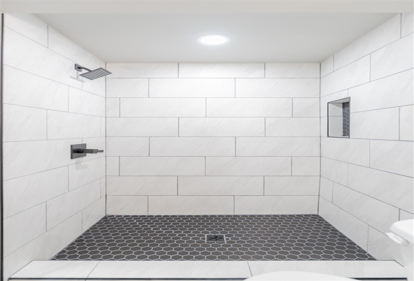 3 Bedrooms Bedrooms, ,2 BathroomsBathrooms,Residential,Single Family,Kings,1.5,132154