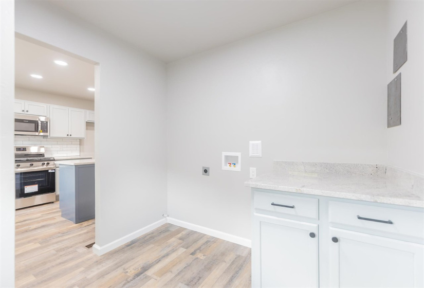 3 Bedrooms Bedrooms, ,2 BathroomsBathrooms,Residential,Single Family,Kings,1.5,132154