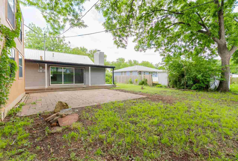 3 Bedrooms Bedrooms, ,2 BathroomsBathrooms,Residential,Single Family,Kings,1.5,132154