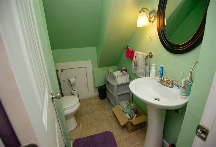 4 Bedrooms Bedrooms, ,2 BathroomsBathrooms,Residential,Single Family,Main,1,123067