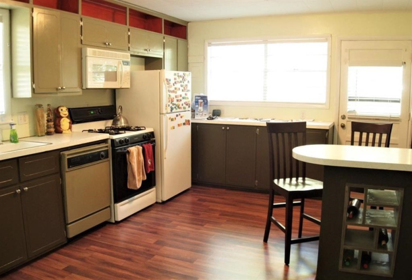 4 Bedrooms Bedrooms, ,2 BathroomsBathrooms,Residential,Single Family,Main,1,123067